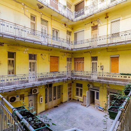 Rothapartments'Garden Budapest Bagian luar foto